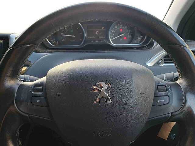 Peugeot 2008 1.5 BlueHDi 120 Allure 5dr EAT6