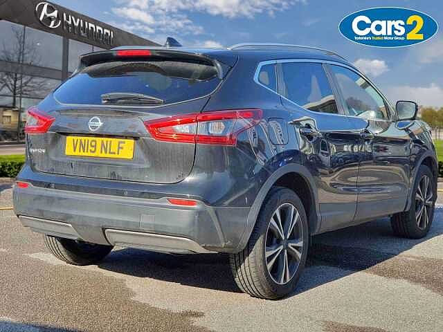 Nissan Qashqai 1.3 DiG-T N-Connecta 5dr