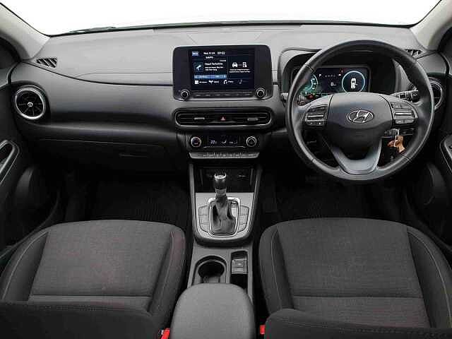 Hyundai KONA 1.6 GDi Hybrid SE Connect 5dr DCT White