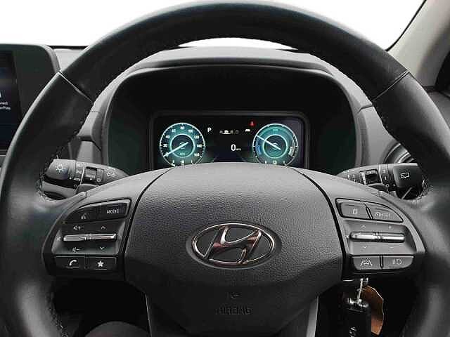 Hyundai KONA 1.6 GDi Hybrid SE Connect 5dr DCT White