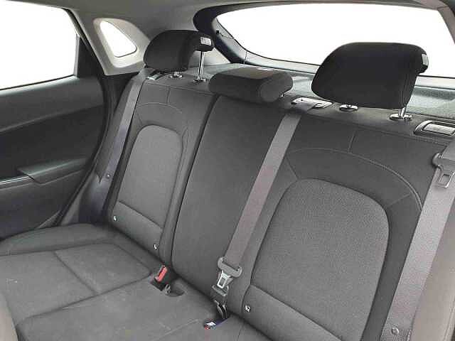 Hyundai KONA 1.6 GDi Hybrid SE Connect 5dr DCT White