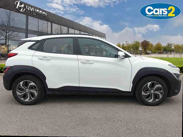 Hyundai KONA 1.6 GDi Hybrid SE Connect 5dr DCT White