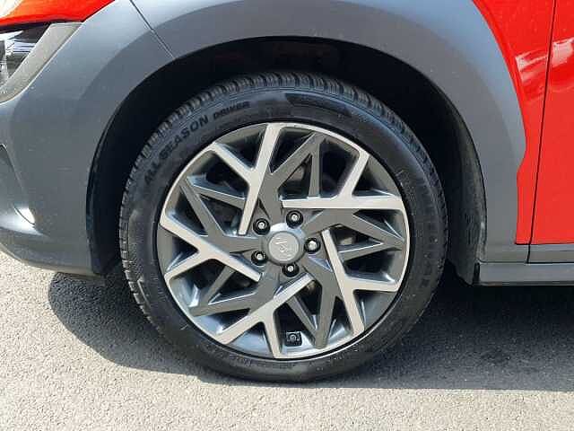Hyundai KONA 1.6 GDi Hybrid Premium 5dr DCT Red