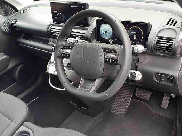 Hyundai INSTER 85kW 02 49kWh 5dr Auto White