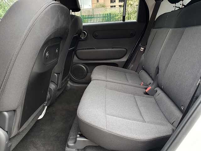 Hyundai INSTER 85kW 02 49kWh 5dr Auto White