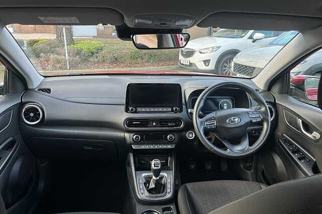 Hyundai KONA T-GDI PREMIUM MHEV Pulse Red