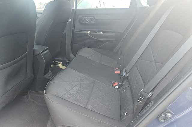 Hyundai BAYON T-GDI PREMIUM MHEV Aurora Grey