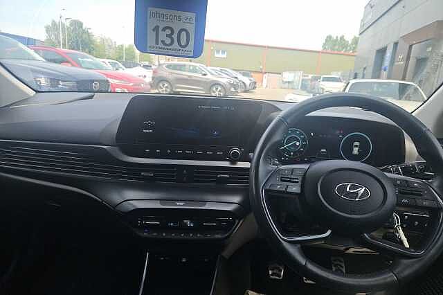 Hyundai BAYON T-GDI PREMIUM MHEV Aurora Grey