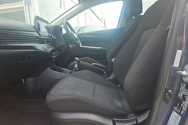 Hyundai BAYON T-GDI PREMIUM MHEV Aurora Grey