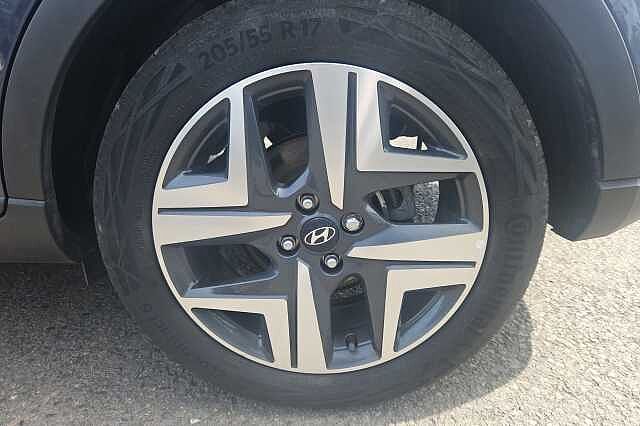 Hyundai BAYON T-GDI PREMIUM MHEV Aurora Grey
