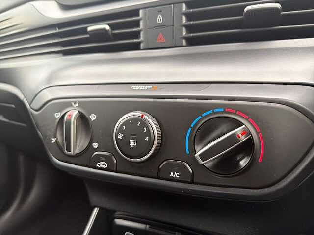 Hyundai BAYON 1.0 T-Gdi Advance Suv 5Dr Petrol Manual Euro 6 (S/S) (100 Ps) Phantom Black