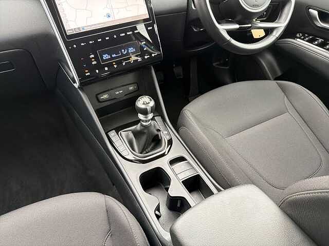 Hyundai TUCSON 1.6 T-Gdi Se Connect Suv 5Dr Petrol Manual Euro 6 (S/S) (150 Ps) Abyss Black