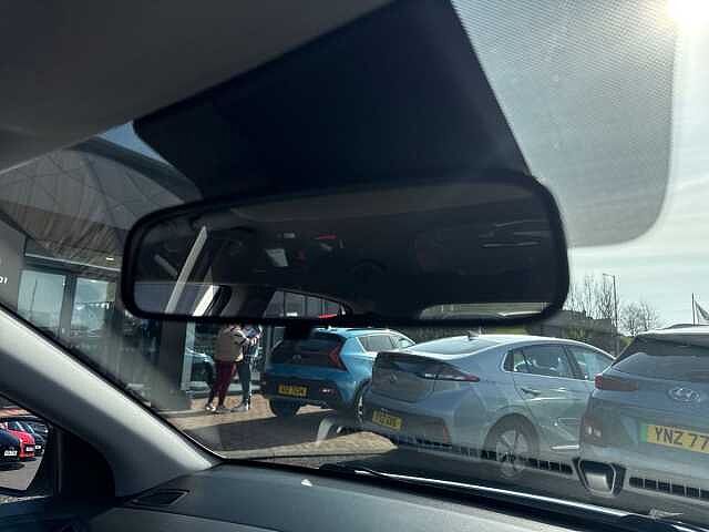 Hyundai I20 1.2 Se Hatchback 5Dr Petrol Manual Euro 6 (84 Ps) White