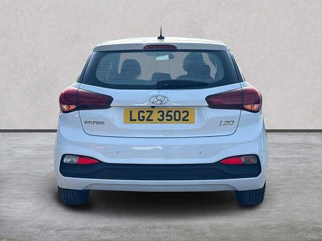 Hyundai I20 1.2 Se Hatchback 5Dr Petrol Manual Euro 6 (84 Ps) White