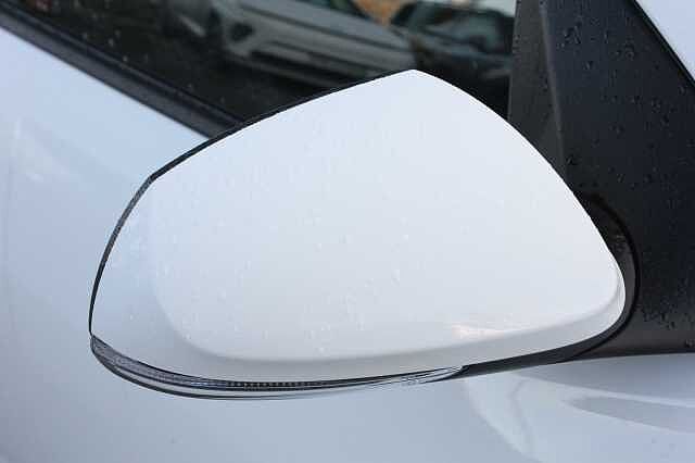 Hyundai I10 1.0 [63] Premium 5dr Auto [Nav] White