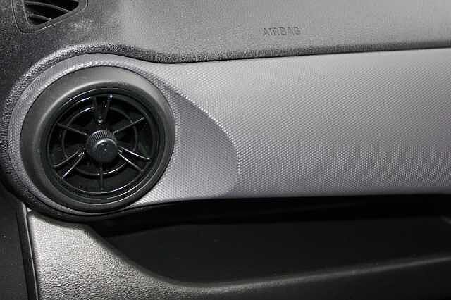 Hyundai i10 1.0 MPi SE Connect 5dr