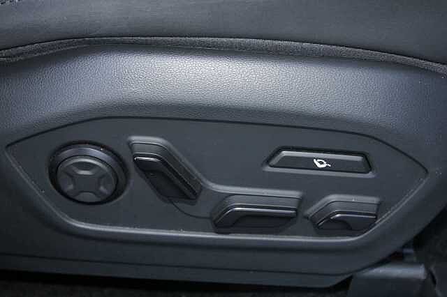 Hyundai SANTA FE 1.6 TGDi Plug-in Hybrid Calligraphy 5dr 4WD Auto Silver