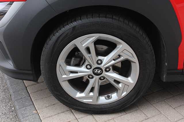 Hyundai KONA 1.0 TGDi 48V MHEV SE Connect 5dr Red