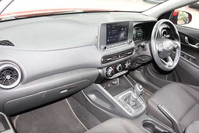 Hyundai KONA 1.0 TGDi 48V MHEV SE Connect 5dr Red