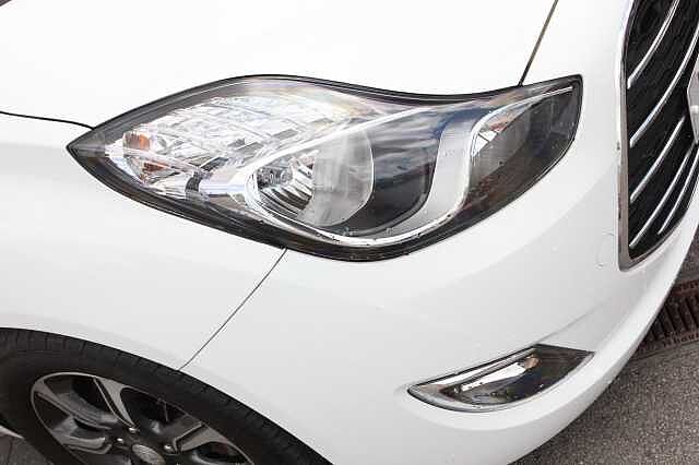 Hyundai IX20 1.6 SE 5dr White