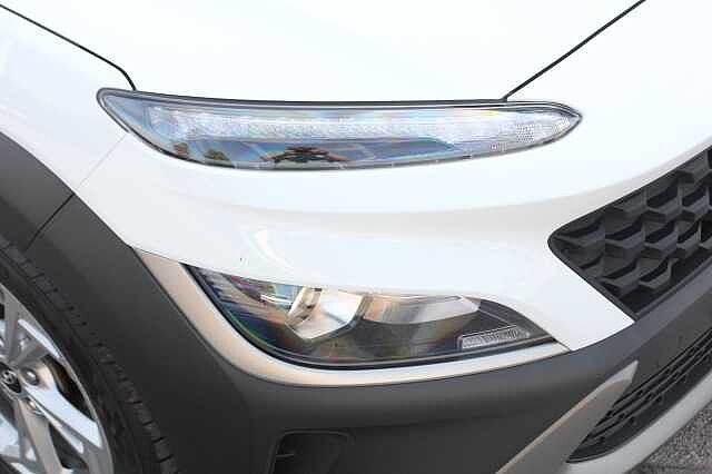 Hyundai KONA 1.0 TGDi 48V MHEV SE Connect 5dr White