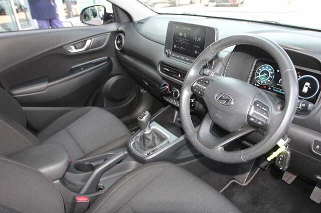 Hyundai KONA 1.0 TGDi 48V MHEV SE Connect 5dr White