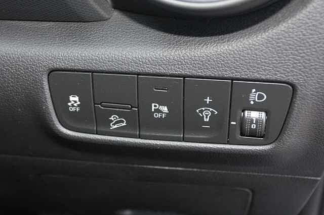 Hyundai KONA 1.0 TGDi 48V MHEV SE Connect 5dr White