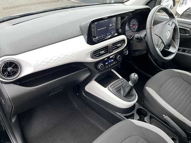Hyundai I10 1.0 Premium Hatchback 5dr Petrol Manual Euro 6 (s/s) (67 ps)