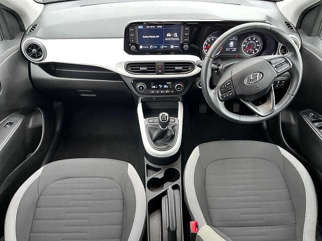 Hyundai I10 1.0 Premium Hatchback 5dr Petrol Manual Euro 6 (s/s) (67 ps)