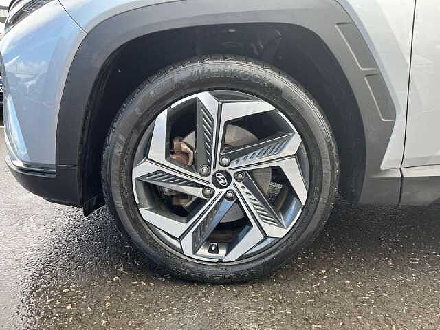 Hyundai TUCSON 1.6 h T-GDi Premium SUV 5dr Petrol Hybrid Auto Euro 6 (s/s) (230 ps) Silver