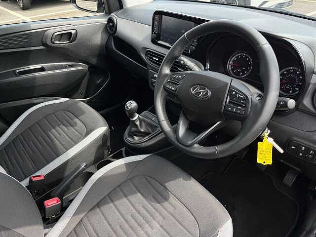Hyundai I10 1.2 SE Connect Hatchback 5dr Petrol Manual Euro 6 (s/s) (84 ps) Green
