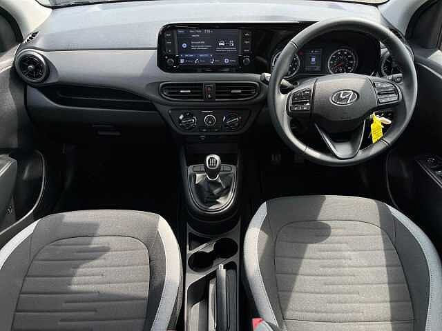 Hyundai I10 1.2 SE Connect Hatchback 5dr Petrol Manual Euro 6 (s/s) (84 ps) Green