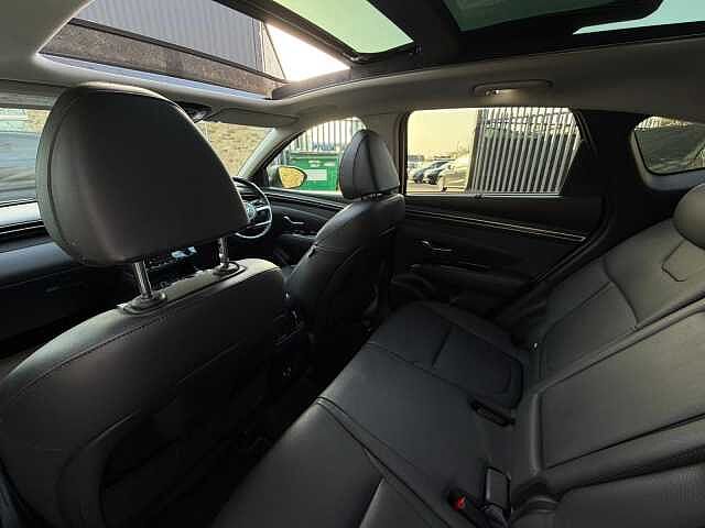 Hyundai TUCSON 1.6 TGDi Hybrid 230 Ultimate 5dr 2WD Auto Atlas White