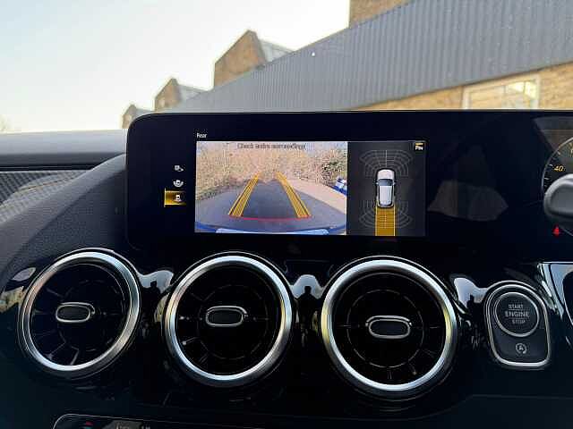 Mercedes-Benz Gla 200 AMG Line Executive 5dr Auto