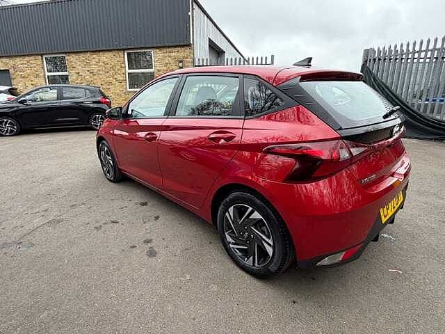 Hyundai I20 1.0T GDi 48V MHD SE Connect 5dr DCT Passion Red