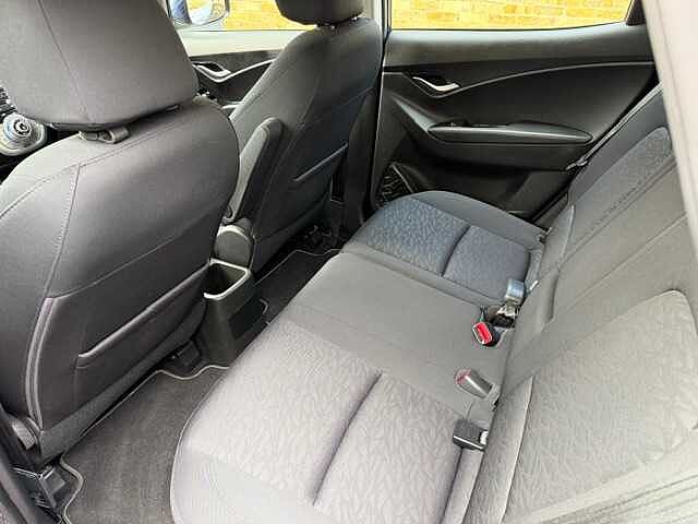 Hyundai IX20 1.6 SE 5dr Stellar Blue