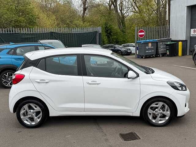 Hyundai I10 1.0 MPi SE Connect 5dr Atlas White