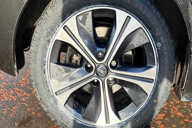 Nissan LEAF 5 DR HATCHBACK E (110kw) 3.Zero