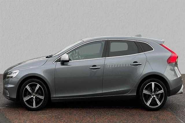 Volvo V40 2.0TD D3 R-Design Edition 5-Door Hatchback