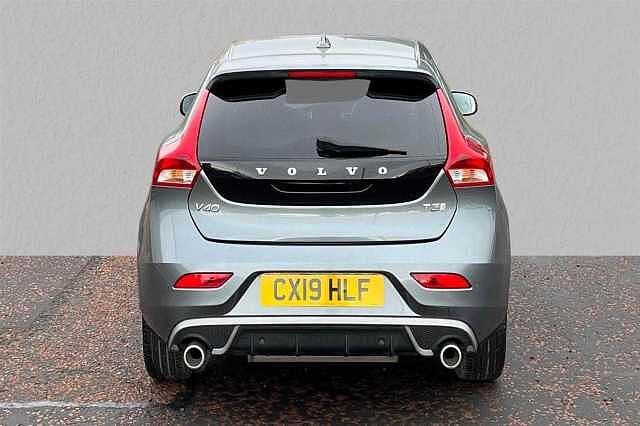 Volvo V40 2.0TD D3 R-Design Edition 5-Door Hatchback