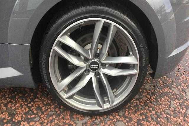 Audi TT COUPE 2.0 T FSI (230 PS) Black