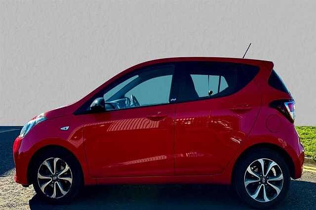 Hyundai I10 Hatchback 5d 1.0 (67ps) PLAY Tomato Red