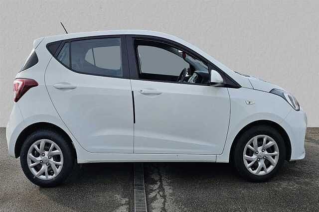 Hyundai I10 1.0 SE 5 Door White