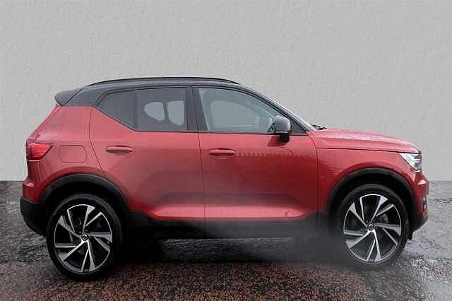 Volvo XC40 SUV 2.0 B4 (197bhp) AWD R-Design Pro
