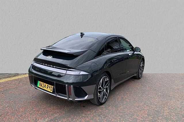 Hyundai IONIQ 6 E (325ps) Ultimate 77kWh (Dual Motor) AWD