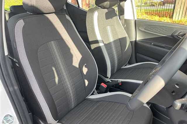 Hyundai I10 1.2 Advance Hatchback 5dr Petrol Auto Euro 6 (s/s) (79 ps) White