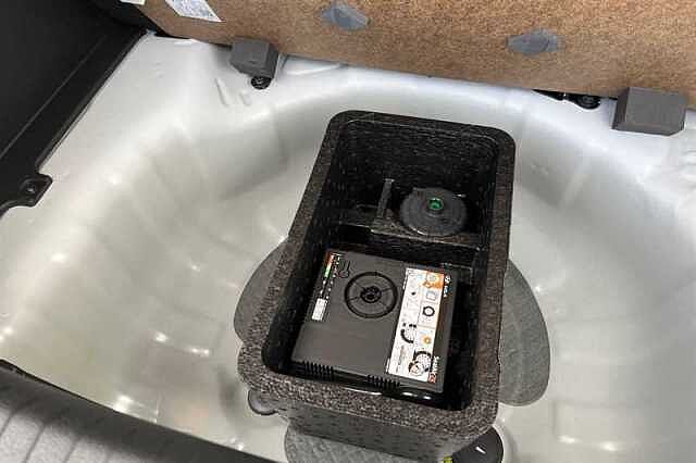 Hyundai I10 1.2 Advance Hatchback 5dr Petrol Auto Euro 6 (s/s) (79 ps) White