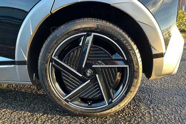 Hyundai IONIQ 5 Ioniq 5 168kW Ultimate 84 kWh 5dr Auto Hatchback Black