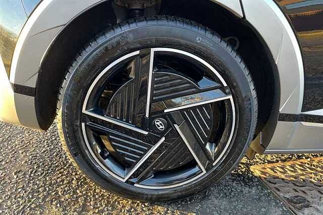 Hyundai IONIQ 5 Ioniq 5 168kW Ultimate 84 kWh 5dr Auto Hatchback Black