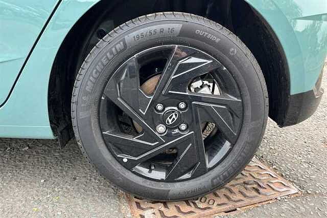 Hyundai i20 1.0 T-GDi Black Line Hatchback 5dr Petrol Manual Euro 6 (s/s) (90 ps)